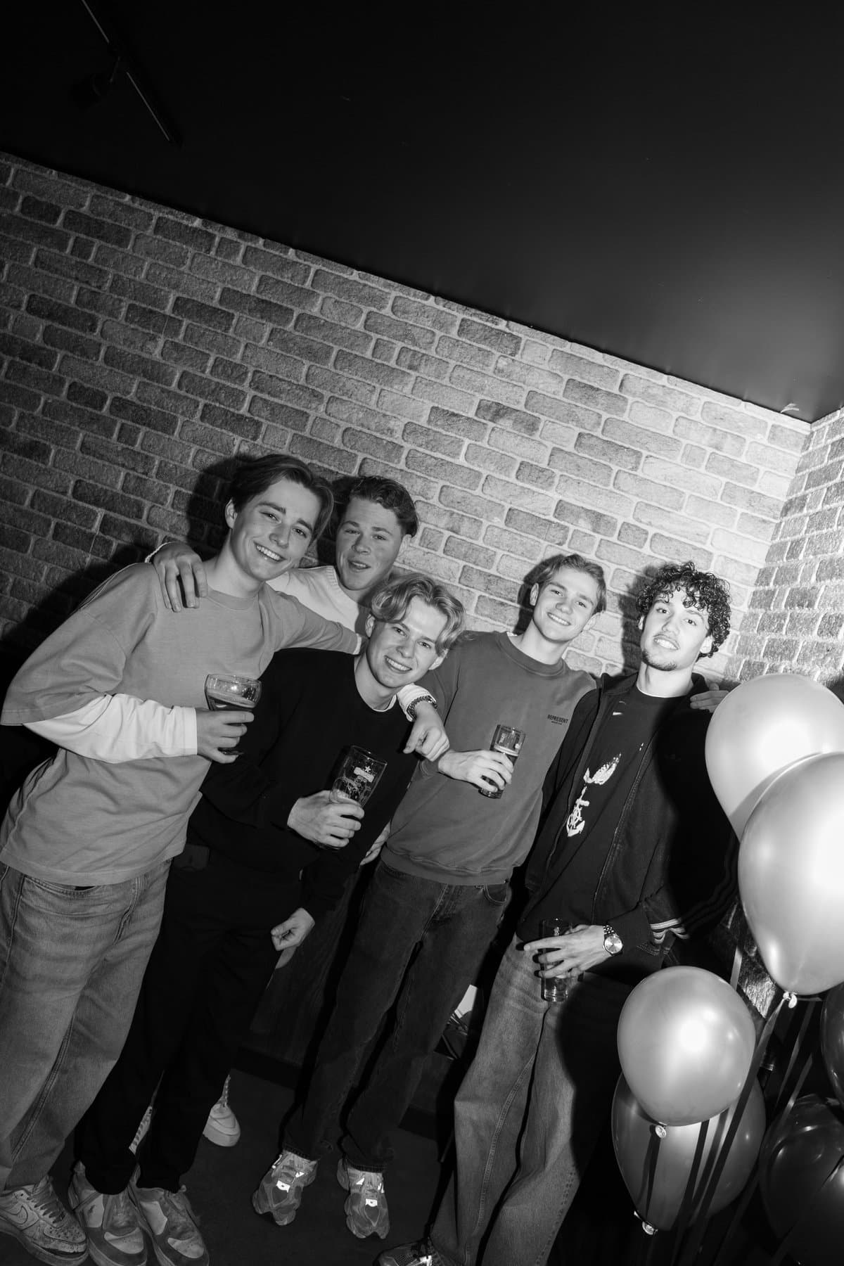 Party's foto 6
